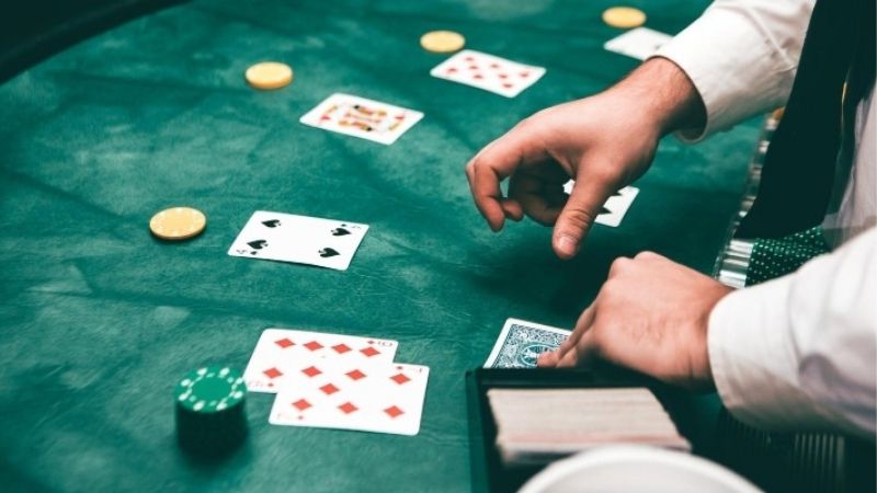 Nắm Vững Cách Tính Điểm Liêng Để Tránh Mất Tiền Oan